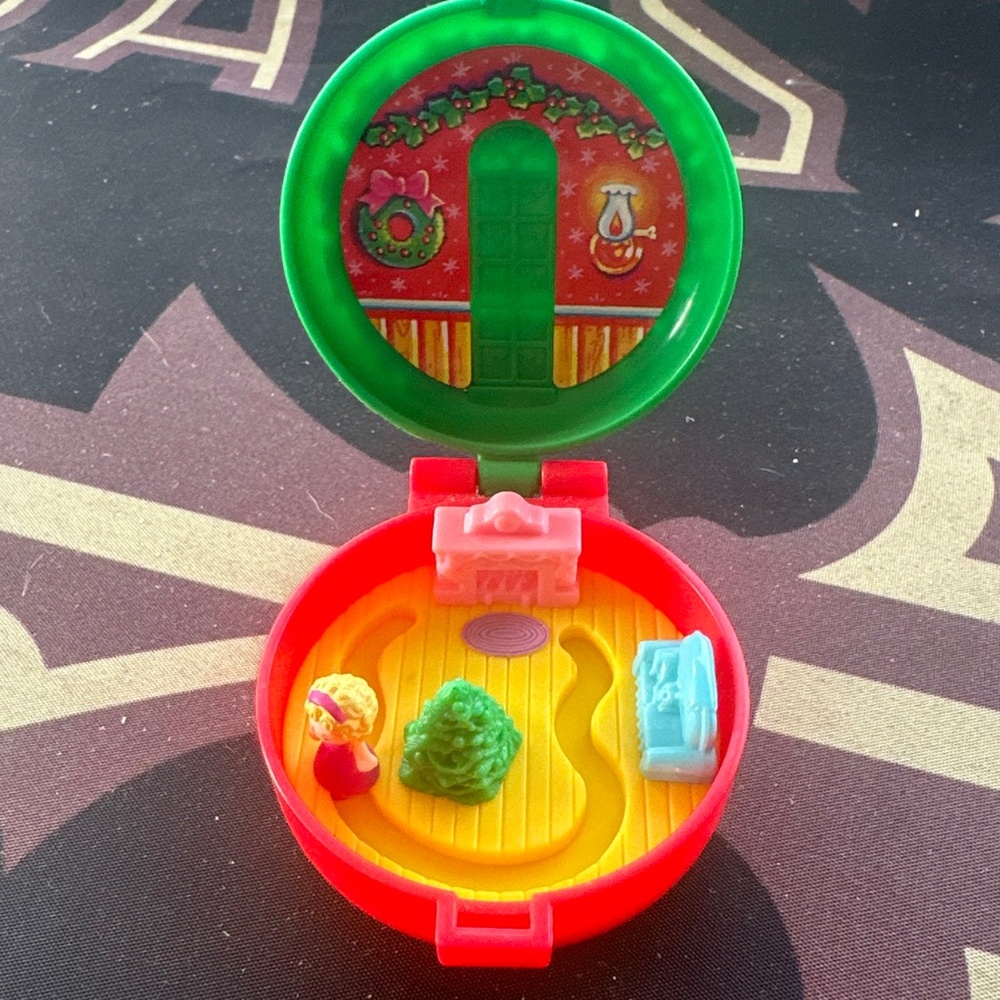 1993 Holiday McD'onald's Wreath Polly Pocket